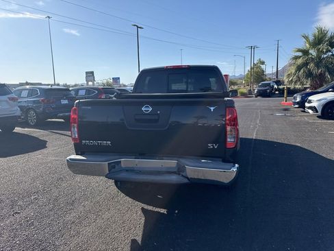 Used 2014 Nissan Frontier SV RWD image 11