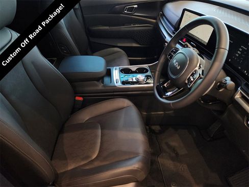 New 2026 Kia Carnival SX w/ SX Dark Edition Package image 9