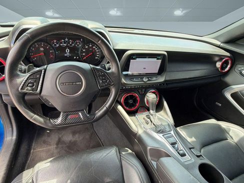 Used 2016 Chevrolet Camaro SS RWD image 25