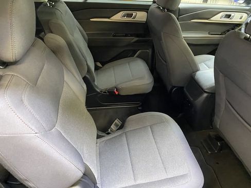 Used 2026 Ford Explorer Active RWD image 27