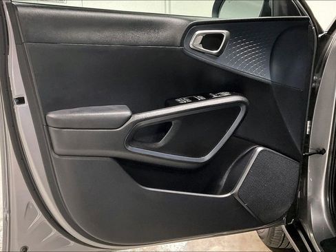 Used 2025 Kia Soul EX FWD image 21
