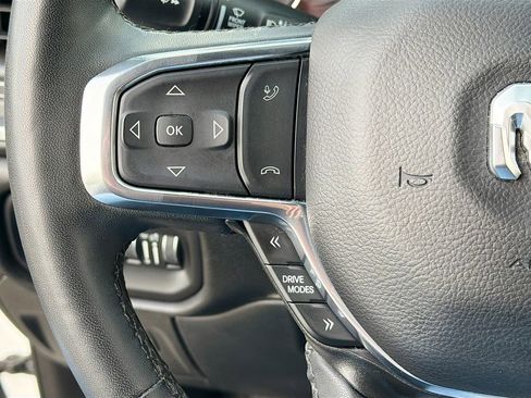 Used 2025 RAM 1500 Laramie AWD/4WD image 12
