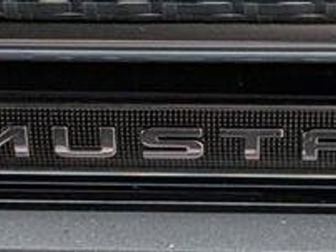 Used 2025 Ford Mustang GT Premium RWD image 17