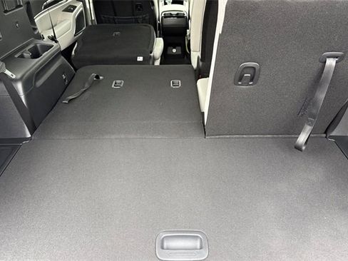 New 2025 Kia Telluride S image 18