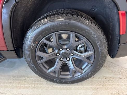 New 2026 Jeep Grand Wagoneer Limited w/ Convenience Group I image 5