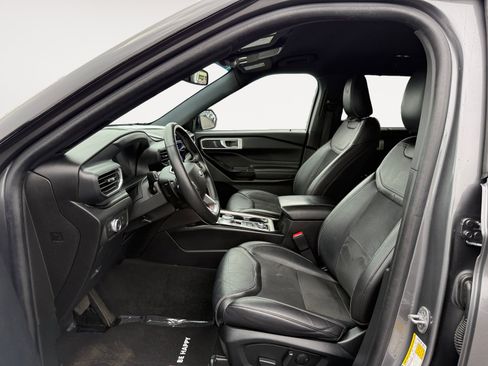 Used 2022 Ford Explorer ST w/ ST Street Pack AWD/4WD image 10
