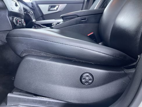 Used 2010 Mercedes-Benz GLK 350 4MATIC image 13