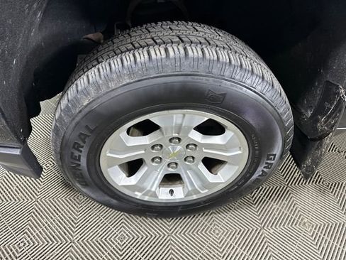 Used 2018 Chevrolet Silverado 1500 LT w/ All Star Edition image 10