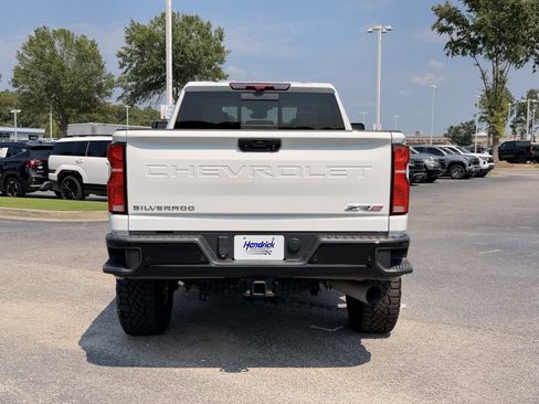 Used 2025 Chevrolet Silverado 2500 ZR2 w/ Technology Package AWD/4WD image 20