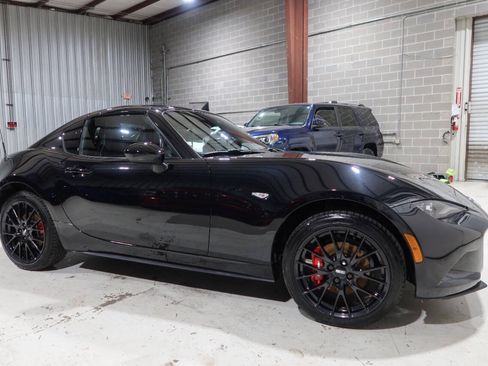 Used 2025 MAZDA MX-5 Miata RF Club RWD image 43