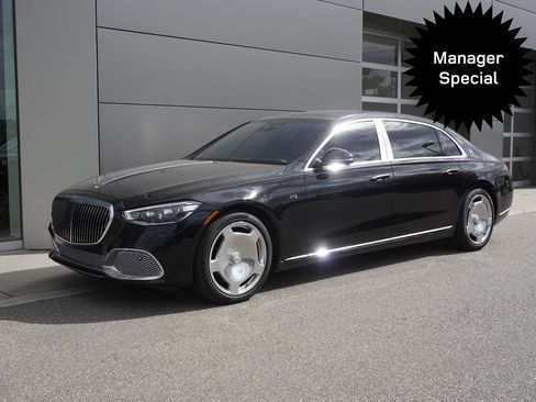 Used 2025 Mercedes-Benz Maybach S 680 4MATIC image 3