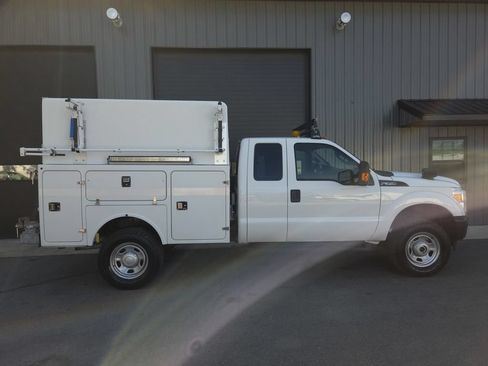 Used 2016 Ford F350 XL AWD/4WD image 5