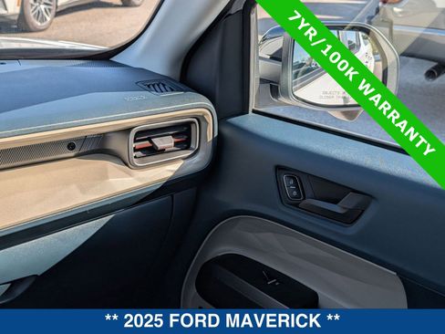 Certified 2025 Ford Maverick Lariat w/ 4K Tow Package image 23