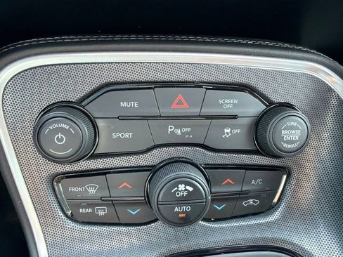 Used 2018 Dodge Challenger SXT Plus RWD image 17