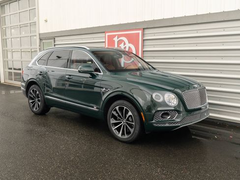 Used 2017 Bentley Bentayga image 54