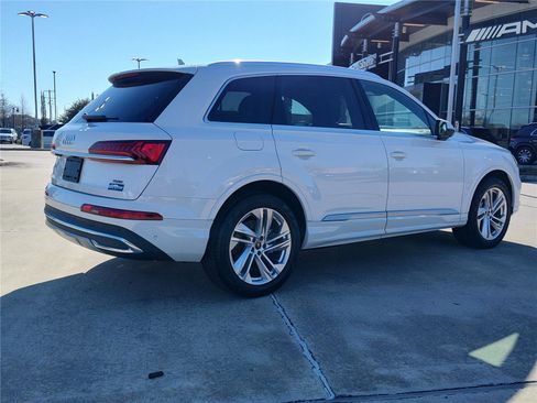 Used 2023 Audi Q7 3.0T Premium image 9