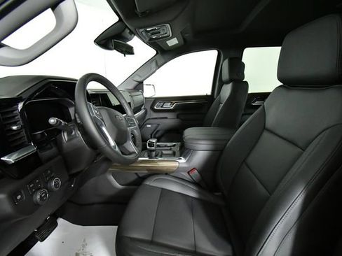 New 2026 Chevrolet Silverado 1500 LT Trail Boss w/ Convenience Package II image 5