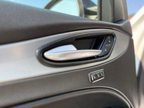 Used 2024 Alfa Romeo Stelvio Ti image 7