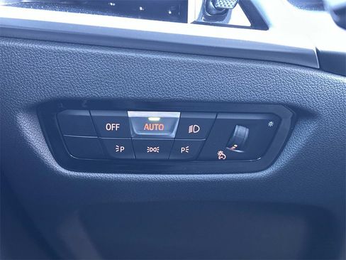 Used 2025 BMW M2 w/ Lighting Package image 24