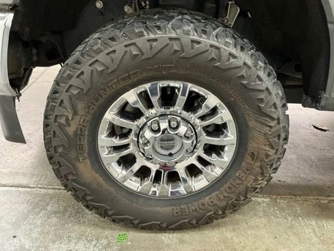 Used 2020 Ford F250 XLT w/ XLT Premium Package image 11