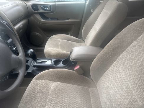 Used 2004 Hyundai Santa Fe 2WD image 7