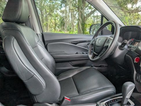 Used 2019 Honda Ridgeline RTL-E image 13