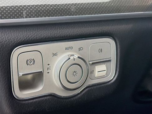 Used 2020 Mercedes-Benz GLE 350 4MATIC image 6
