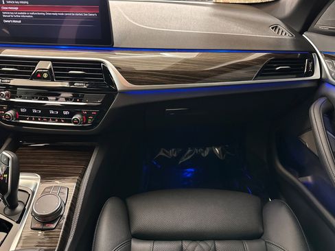 Used 2023 BMW 540i 540i w/ M Sport Package image 30