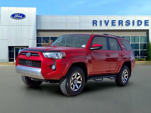 Used 2021 Toyota 4Runner TRD Off-Road image 3
