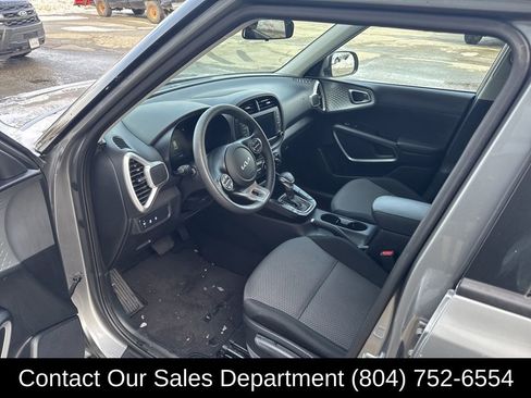 Used 2025 Kia Soul LX w/ LX Technology Package image 11