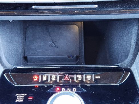 Used 2023 Jeep Wagoneer L Series II image 22