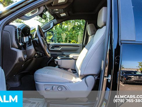 Used 2025 Chevrolet Silverado 3500 LT w/ Safety Package AWD/4WD image 16