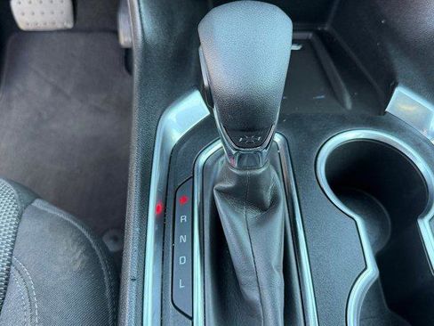 Used 2023 Chevrolet Traverse LT image 27