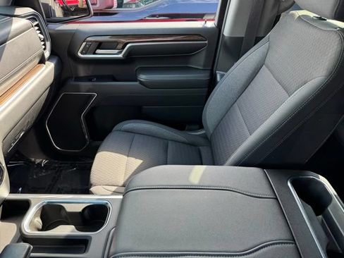 Used 2023 Chevrolet Silverado 1500 RST AWD/4WD image 21