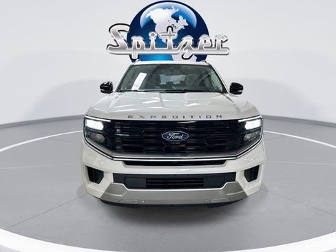 New 2026 Ford Expedition Platinum w/ Platinum Ultimate Package image 3