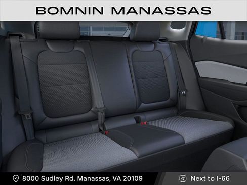 New 2026 Chevrolet Trax LT image 17