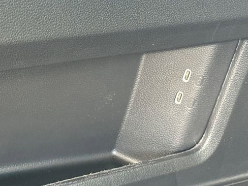 Used 2025 Volkswagen Atlas SEL AWD/4WD image 33