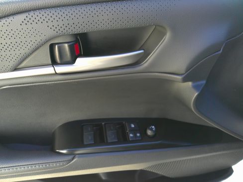 Used 2025 Toyota Camry XSE image 18