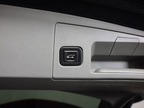 Used 2021 Cadillac XT5 Premium Luxury image 61