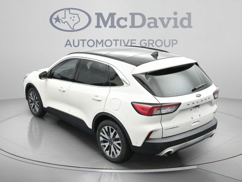 Used 2020 Ford Escape Titanium w/ Titanium Premium Package 2.0 FWD image 36