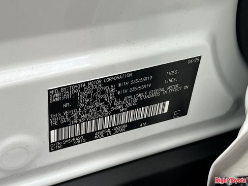 Used 2025 Toyota RAV4 XSE w/ Premium Package AWD/4WD image 34