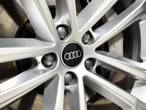 Used 2025 Audi Q7 3.0T Premium Plus w/ Premium Plus Package image 16