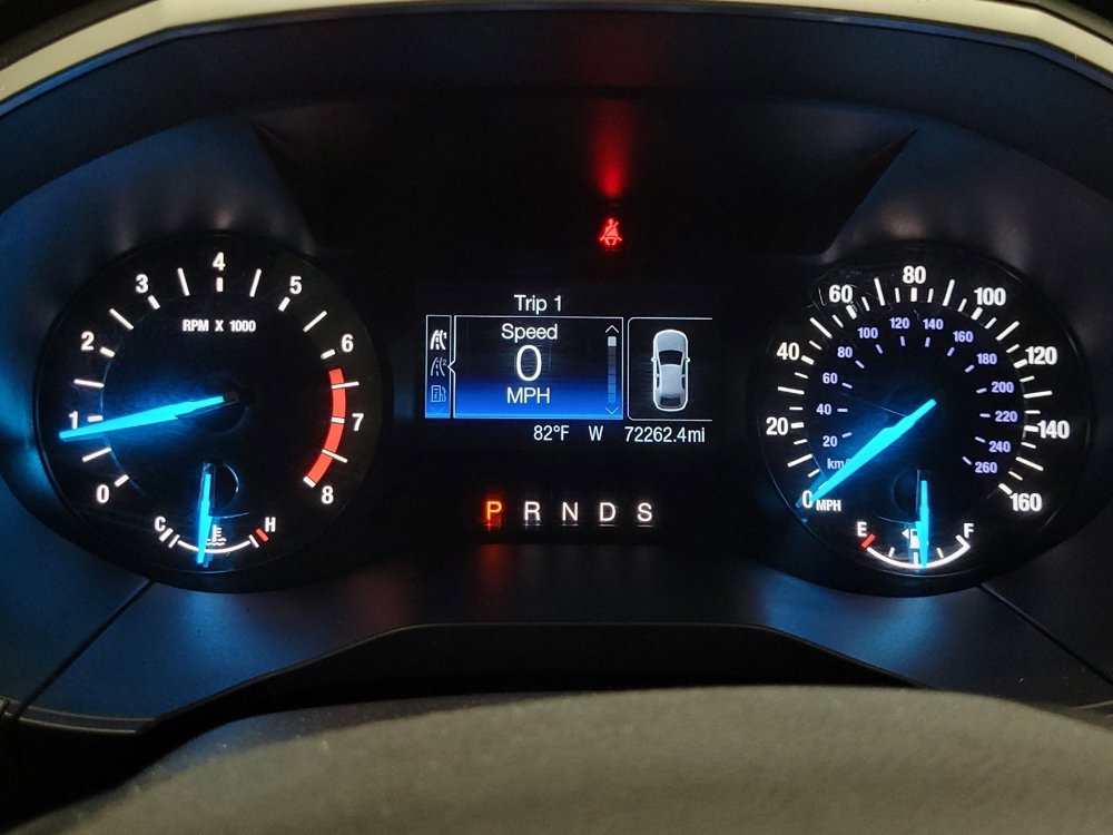 Used 2018 Ford Edge SEL FWD image 23