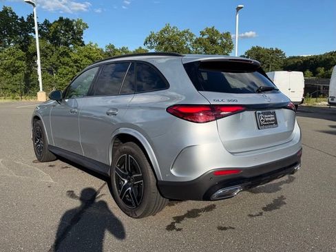 Used 2026 Mercedes-Benz GLC 300 4MATIC image 5