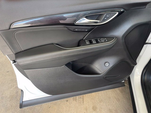 Used 2023 Buick Envision Essence AWD/4WD image 26