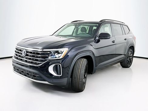 Used 2026 Volkswagen Atlas SE w/ Panoramic Sunroof Package FWD image 1