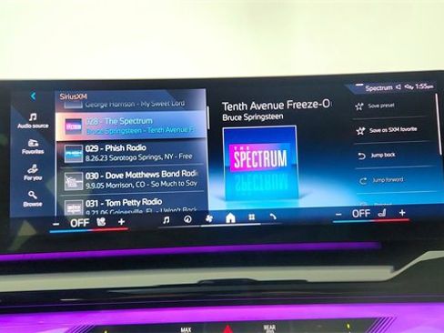 Used 2025 BMW 540i xDrive image 48