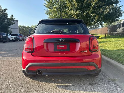 Used 2023 MINI Cooper 2-Door Hardtop FWD image 6