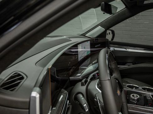 Used 2025 Cadillac Escalade V image 23