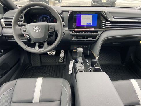 New 2026 Toyota Camry SE FWD image 10